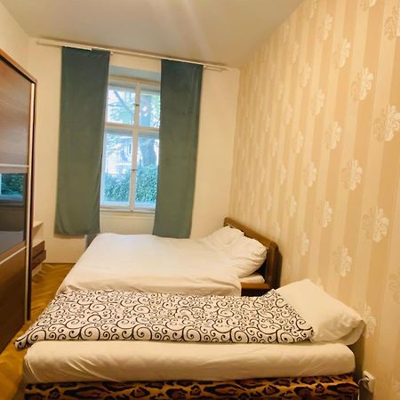 Hotel Apartment In Prague 2 Square المظهر الخارجي الصورة