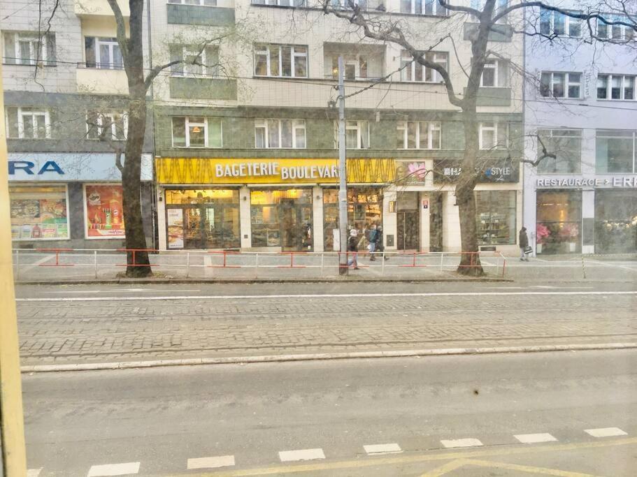 Hotel Apartment In Prague 2 Square المظهر الخارجي الصورة