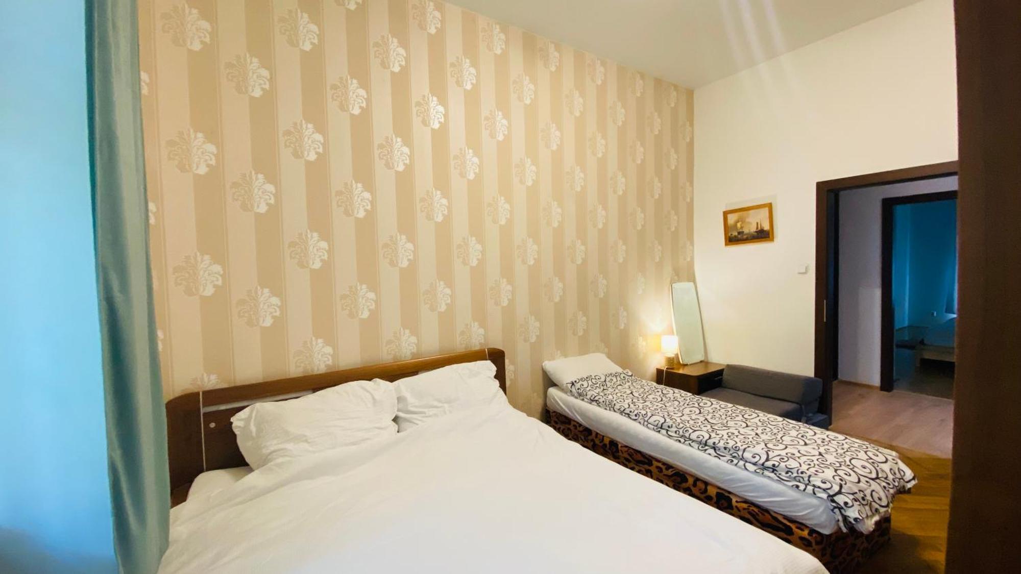 Hotel Apartment In Prague 2 Square المظهر الخارجي الصورة